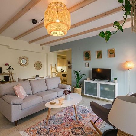 Aura Garden Apartment Faraí Exteriör bild